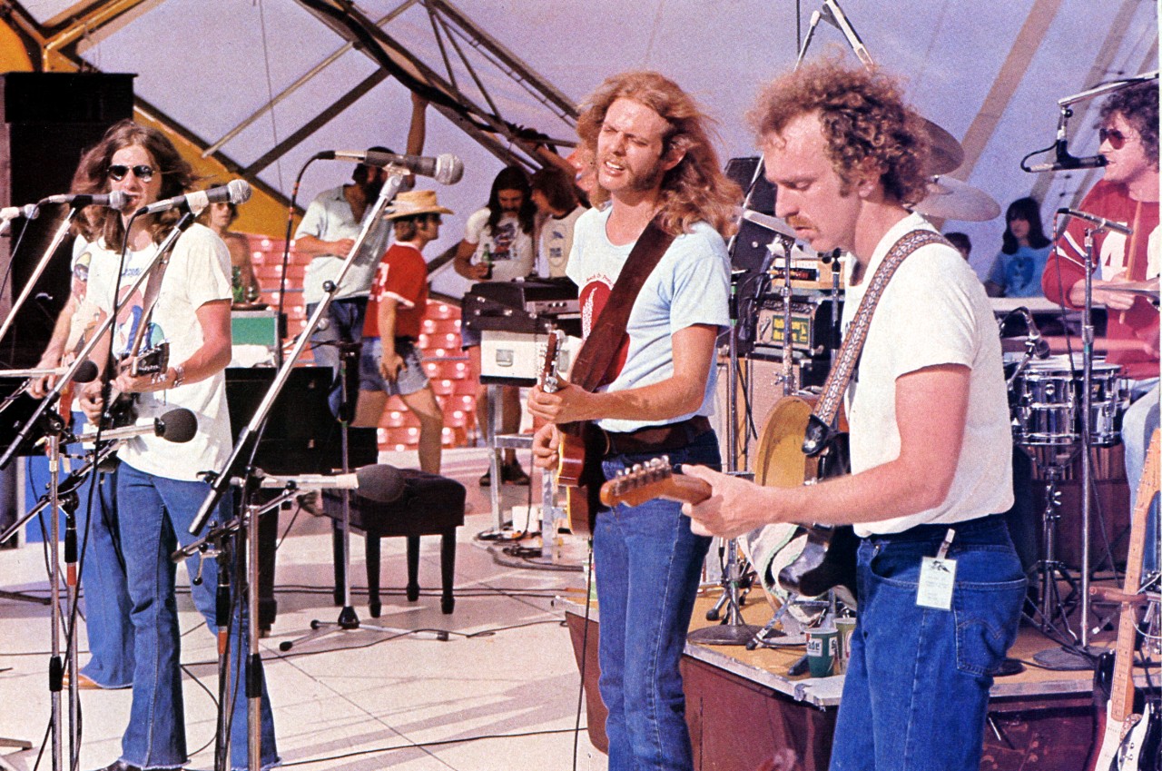 UNSPECIFIED - JANUARY 01:  (AUSTRALIA OUT) Photo of EAGLES; Performing live on stage circa 1972 - L-R Glenn Frey, Don Felder, Bernie Leadon and Don Henley  (Photo by GAB Archive/Redferns)