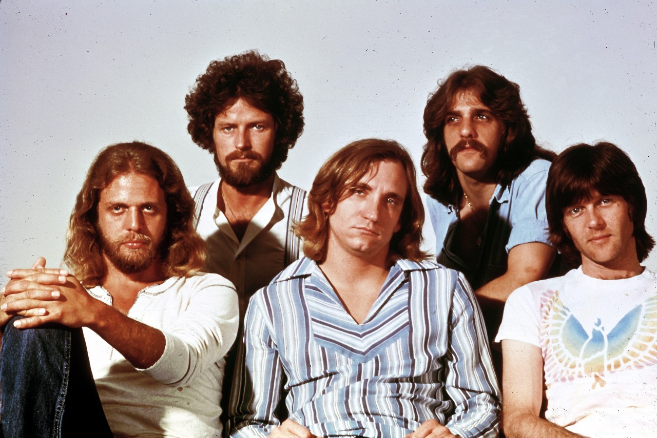 UNSPECIFIED - JANUARY 01:  Photo of Glenn FREY and Joe WALSH and Don HENLEY and Don FELDER and EAGLES and Randy MEISNER; L-R: Don Felder, Don Henley, Joe Walsh, Glenn Frey, Randy Meisner - posed, studio, group shot - Hotel California era  (Photo by RB/Redferns)
