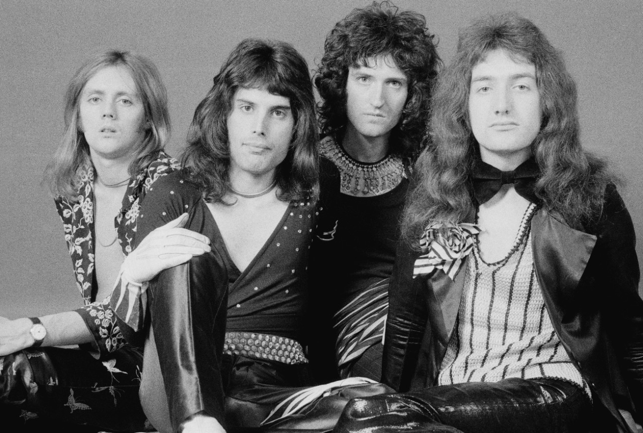 British rock band Queen, London, 1973. Left to right: drummer Roger Taylor, singer Freddie Mercury (1946 - 1991), guitarist Brian May, and bassist John Deacon. (Photo by Michael Putland/Getty Images)