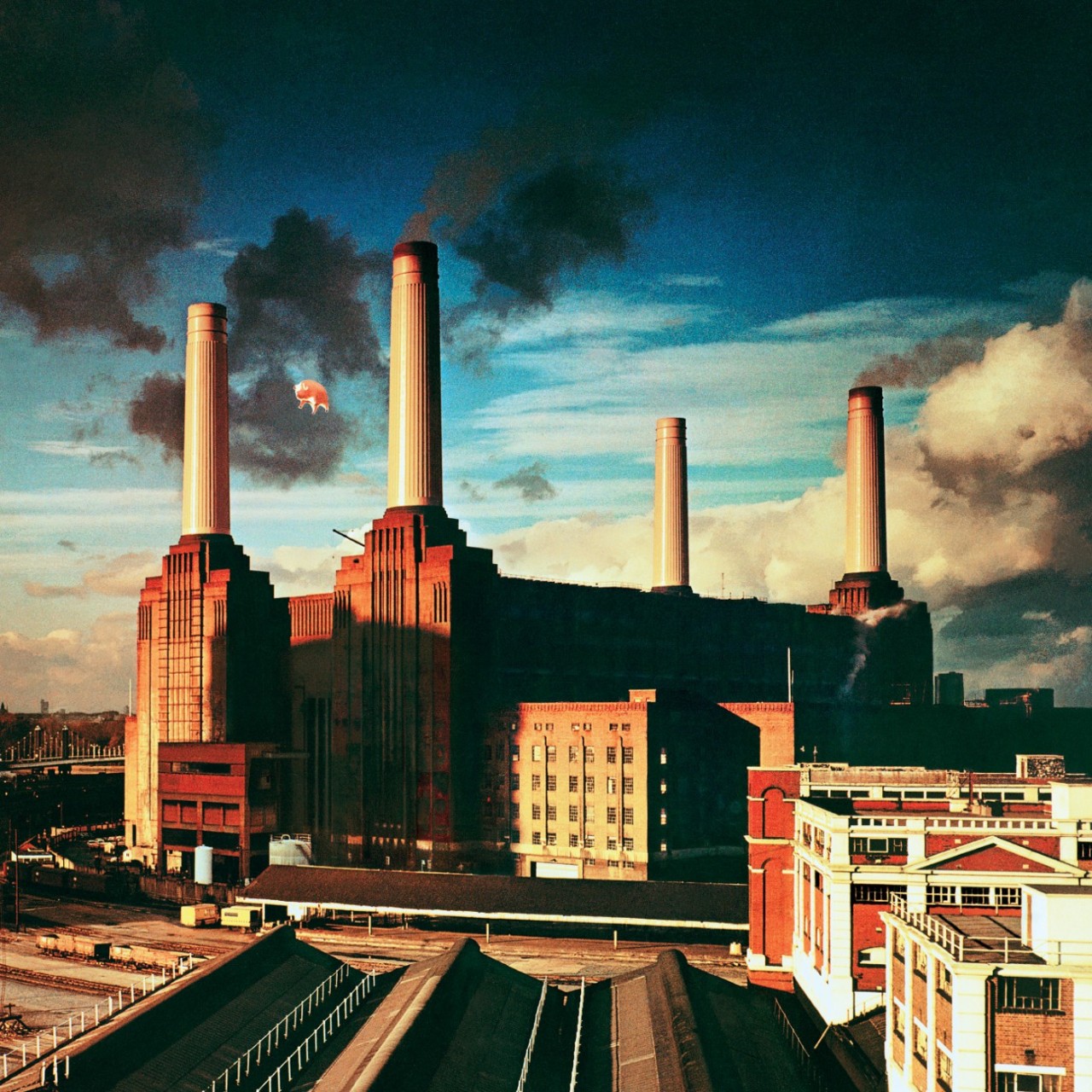 'It's scaring my cows': Remembering when Pink Floyd's giant inflatable pig broke free