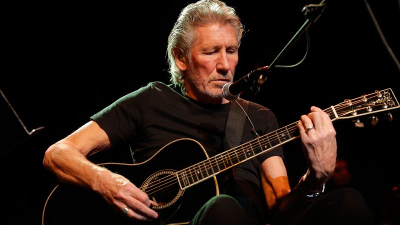Roger Waters releases new version of Comfortably Numb