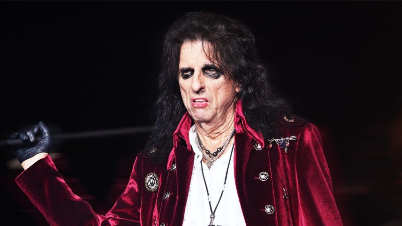 Alice Cooper tells Woodsie about the 'real him', who loves golf and has an incredible handicap 